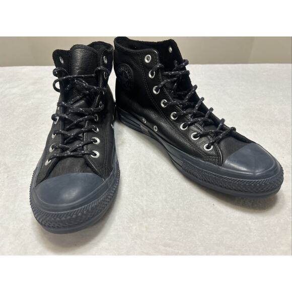 Converse Chuck Taylor All Star Men’s Size 11 Black Leather Hi Top Leather Rare - Picture 1 of 9